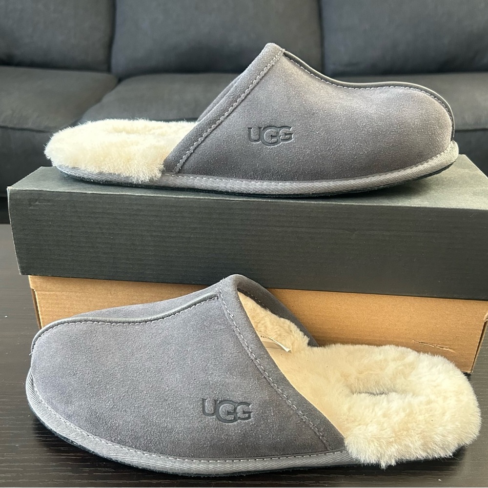 UGG MENS SCUFF SUEDE SLIPPERS